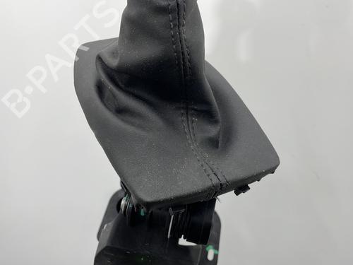 Used Gear lever Gear lever PEUGEOT 208 II (UB_, UP_, UW_, UJ_) 1.5 BlueHDI 100 (102 hp) 29466158 29466158