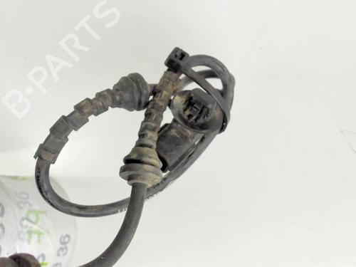 Used Right front steering knuckle Right front steering knuckle RENAULT CLIO III (BR0/1, CR0/1) 1.5 dCi (C/BR0G, C/BR1G) (68 hp) 20443625 20443625