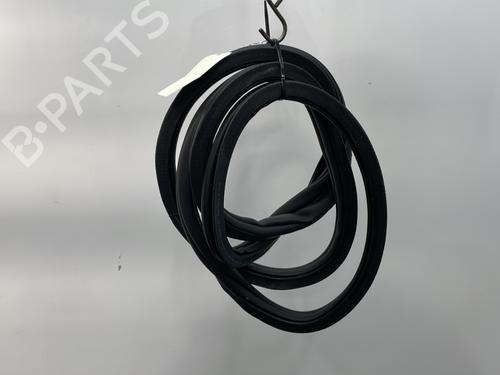 Used Rubber door seal VW GOLF VII (5G1, BQ1, BE1, BE2) 1.0 TSI (110 hp) 22756703