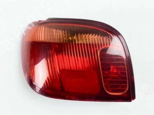 Used Left taillight TOYOTA YARIS (_P1_) 1.3 (SCP12_, SCP13_, SCP12R, SCP13R) (87 hp) 29844123