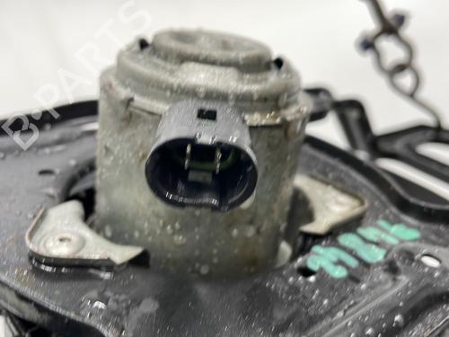 Used Radiator fan Radiator fan 21208468 21208468