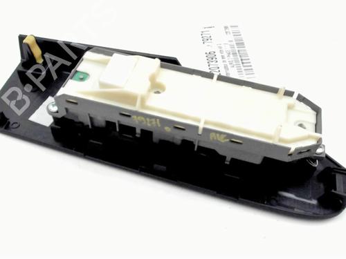 Used Left front window switch Left front window switch TOYOTA AURIS (_E18_) 1.8 Hybrid (ZWE186_, ZWE186R) (136 hp) 33131278 33131278