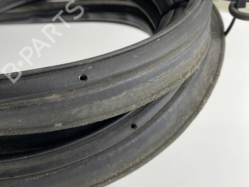 Rubber door seal NISSAN MICRA IV (K13K, K13KK) 1.2 | BP26133647C142 