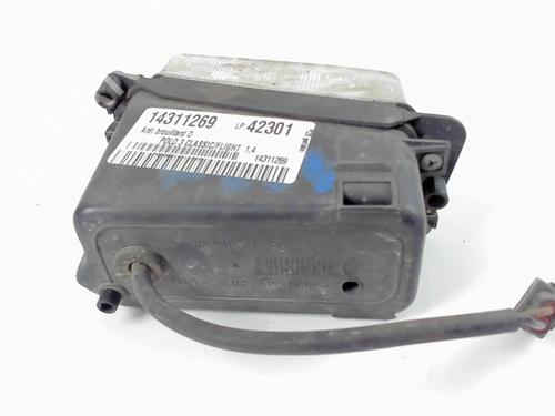 Used Right front fog light Right front fog light 22913626 22913626