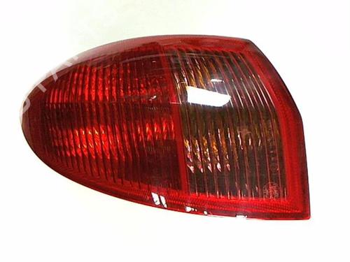 Achterlicht links ALFA ROMEO 147 (937_) 1.9 JTD (937.AXD1A, 937.BXD1A, 937.AXV1A, 937.BXB1A,... (115 hp) 20434475