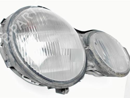 Right headlight MERCEDES-BENZ E-CLASS (W210) E 290 Turbo-D (210.017) | BP20432478C29 