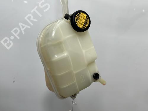 expansion-tank-toyota-verso-_r2_-2009-2010-2011-2012-2013-2014-2015-2016-2017-2018-32736128 main image