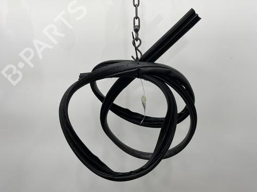 Used Rubber door seal FORD KUGA I 2.0 TDCi (140 hp) 25927039