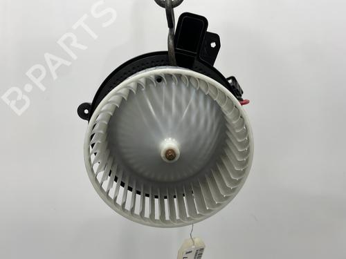 Used Heater blower motor VW POLO VI (AW1, BZ1, AE1) 1.6 TDI (95 hp) 24810097