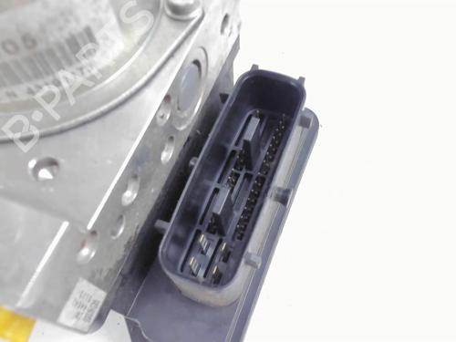Used ABS pump NISSAN JUKE (F15) 1.5 dCi (110 hp) 20390281