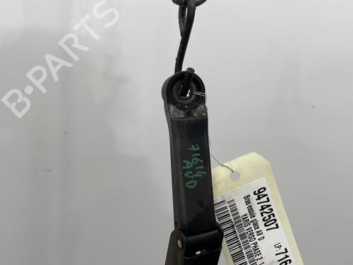 Used Front windshield wiper arm TOYOTA YARIS VERSO (_P2_) 1.4 D-4D (NLP20_, NLP22_) (75 hp) 20654514