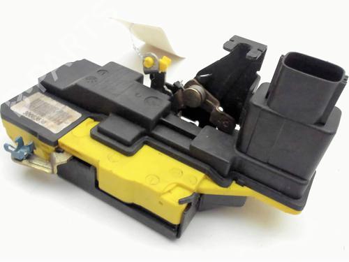 Rear right lock VOLVO XC90 I (275) D5 AWD | BP28811163C99 