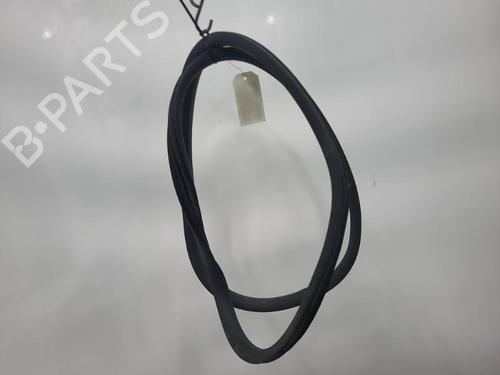 Used Rubber door seal RENAULT CLIO IV Grandtour (KH_) 1.5 dCi 90 (KHN3, KHN4) (90 hp) 20420511