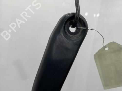 Used Front windshield wiper arm BMW 1 (F20) 118 d (143 hp) 20389199