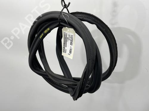 Rubber door seal VW GOLF VI (5K1) 2.0 TDI | BP29638941C142 