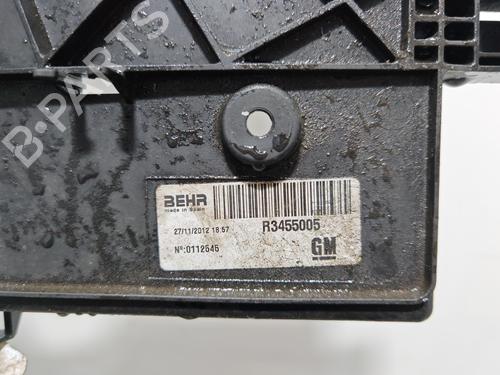 Used Radiator fan Radiator fan OPEL MERIVA B MPV (S10) 1.4 (75) (120 hp) 40224775 40224775