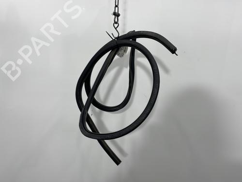 Used Rubber door seal FORD FOCUS I Turnier (DNW) 1.8 Turbo DI / TDDi (90 hp) 32013982
