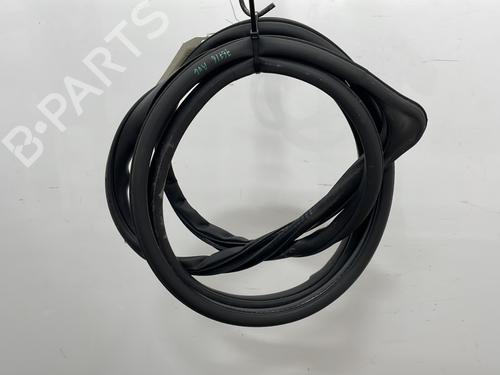 Gummilist Gummilist SUZUKI VITARA (LY) 1.6 (APK 416) (120 hp) 33834310 33834310