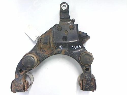 Used Right front suspension arm TOYOTA LAND CRUISER 90 (_J9_) 3.0 TD (KZJ90_, KZJ95_, KZJ90R, KZJ95R, KZJ90W, KZJ95W) (125 hp) 20438204