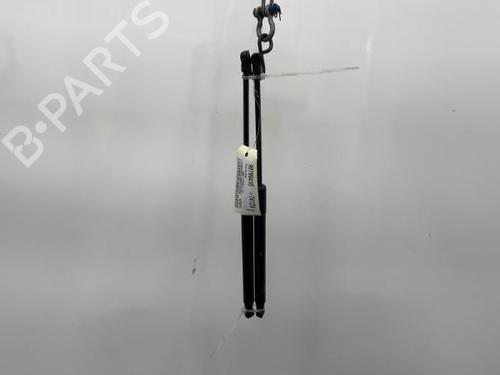 Used Tailgate lift support TOYOTA YARIS (_P13_) 1.5 Hybrid (NHP130_, NHP130) (101 hp) 20386851