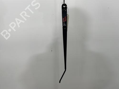 Used Front windshield wiper arm NISSAN MICRA IV (K13K, K13KK) 1.2 (80 hp) 28362089