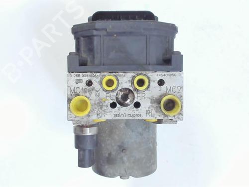 Used ABS pump TOYOTA AVENSIS (_T25_) 2.0 D-4D (CDT250_, CDT250R) (116 hp) 20415079