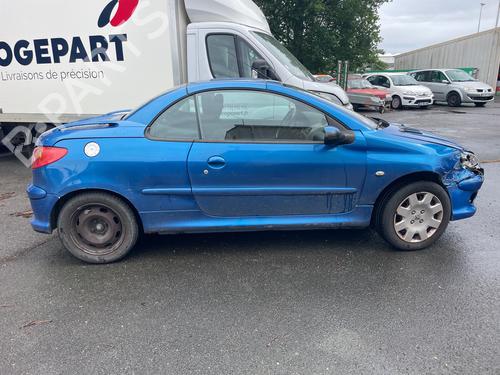 Brugte PEUGEOT 206 CC (2D) 1.6 16V (2DNFUF, 2DNFUR) 4934880