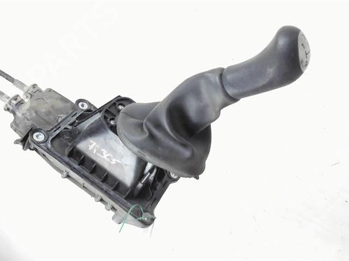 Used Gear lever Gear lever DACIA SANDERO 1.5 dCi (86 hp) 20468568 20468568