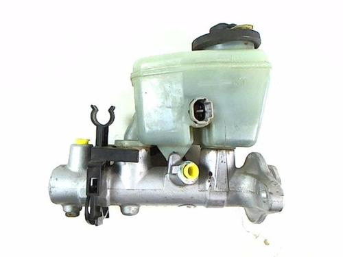Used Brake master cylinder TOYOTA HILUX VI Pickup (_N1_) 2.5 D-4D 4WD (KDN165, KDN170, KDN190) (102 hp) 20467423