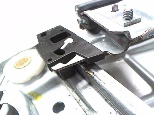 Used Front right window mechanism Front right window mechanism HYUNDAI SANTA FÉ II (CM) 2.2 CRDi (155 hp) 20476966 20476966