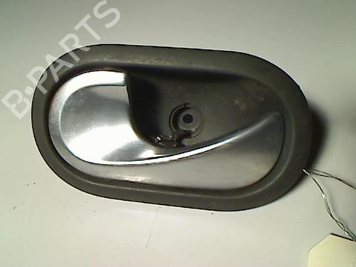 Used Front left interior door handle RENAULT SCÉNIC II (JM0/1_) 1.5 dCi (JM0F) (82 hp) 20410780