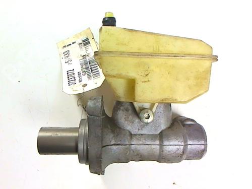Used Brake master cylinder Brake master cylinder RENAULT VEL SATIS (BJ0_) 2.0 dCi (BJ03, BJ0B) (173 hp) 20466643 20466643