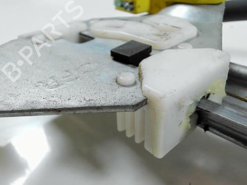 Used Front right window mechanism Front right window mechanism NISSAN NOTE (E11, NE11) 1.5 dCi (86 hp) 20470165 20470165