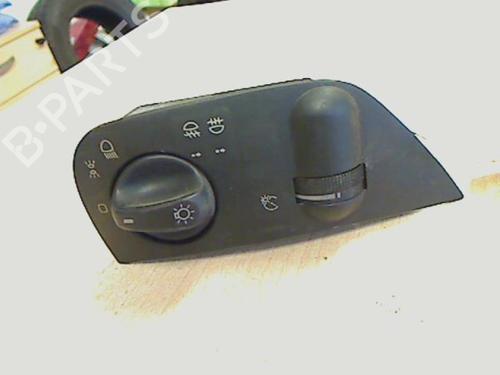 Used Headlight switch SEAT CORDOBA (6K1, 6K2) 1.9 D (68 hp) 25264502