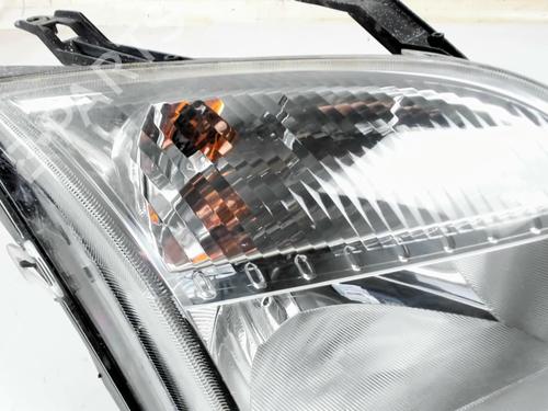 Used Right headlight Right headlight FORD FUSION (JU_) 1.4 TDCi (68 hp) 32149522 32149522