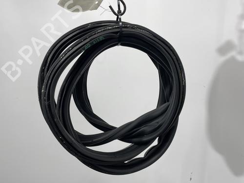 Used Rubber door seal PEUGEOT 208 I (CA_, CC_) 1.2 THP 110 (110 hp) 32014047