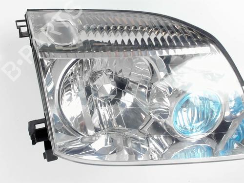 Used Right headlight Right headlight NISSAN X-TRAIL I (T30) 2.2 dCi 4x4 (136 hp) 20403086 20403086
