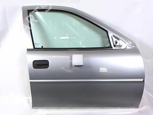 Dør høyre foran OPEL VECTRA B Hatchback (J96) 2.0 i 16V (F68) (136 hp) 20434308