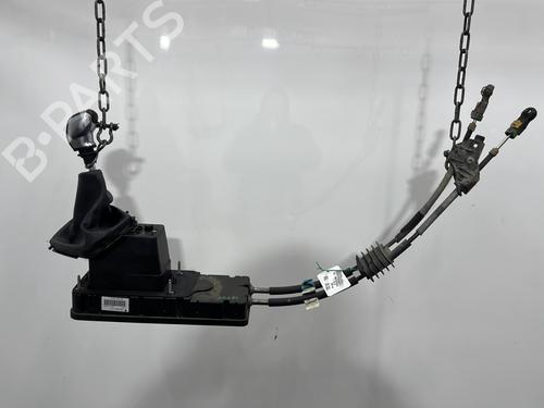 Used Gear lever PEUGEOT 308 II (LB_, LP_, LW_, LH_, L3_) 1.6 BlueHDi 120 (120 hp) 32273785