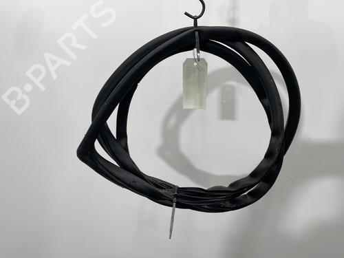 rubber-door-seal-toyota-corolla-_e12_-2001-2002-2003-2004-2005-2006-2007-2008-31932298 main image