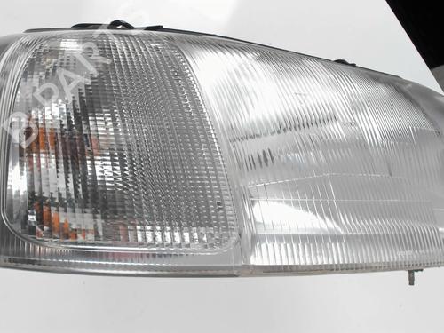 Right headlight LAND ROVER FREELANDER I (L314) 2.0 Td4 4x4 | BP20402343C29 