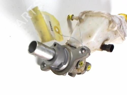 Used Brake master cylinder Brake master cylinder FIAT DOBLO Cargo (263_) 1.3 D Multijet (90 hp) 20426276 20426276