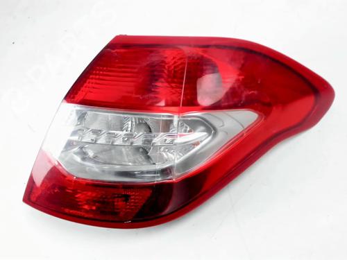 Right taillight CITROËN C4 II (NC_) 1.6 HDi 115 | BP31126644C35