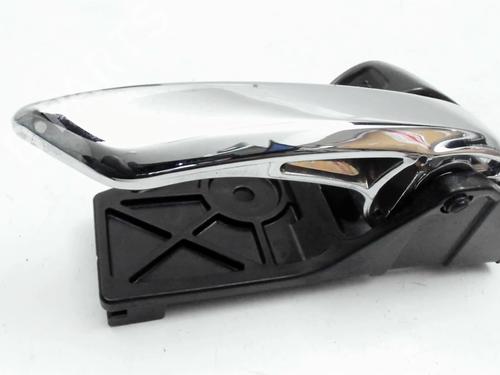 Poignée intérieure avant droite SUZUKI BALENO (FW, EW) 1.2 (A1K412) (90 hp) 20440928