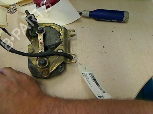 Motor limpia trasero PEUGEOT 205 I (741A/C) 1.1 (49 hp) 21229102