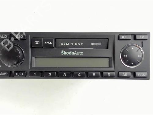 Used Radio Radio SKODA SUPERB I (3U4) 2.5 TDI (155 hp) 20391050 20391050