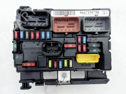 fuse-box-citroen-c3-ii-sc_-2009-32704822 main image