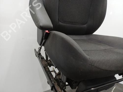 Left front seat PEUGEOT 5008 (0U_, 0E_) 1.6 HDi | BP22103586C15 