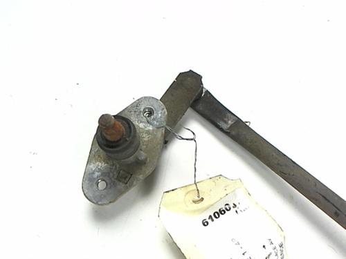 Used Front wipers mechanism Front wipers mechanism MAZDA 323 III Saloon (BF) 1.3 (BF103) (60 hp) 21235064 21235064