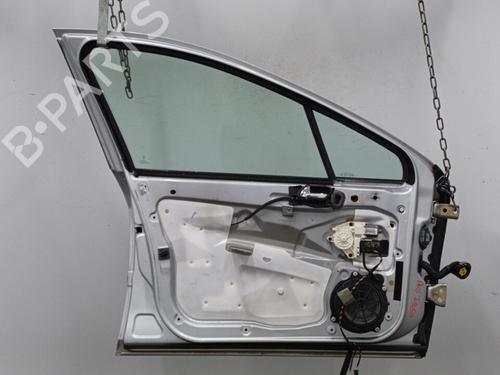 Used Left front door PEUGEOT 407 (6D_) 3.0 (6DXFVJ) (211 hp) 22102536